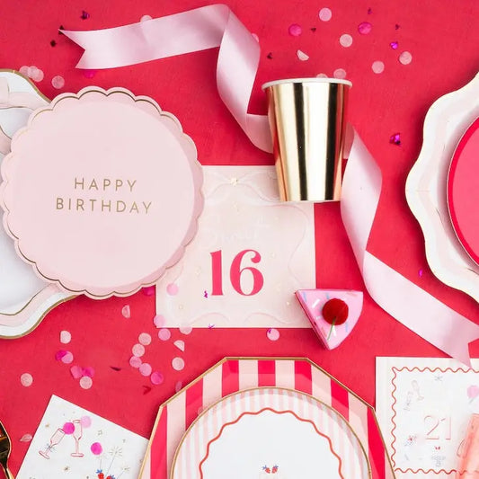 Sweet 16 Bow Dinner Napkins