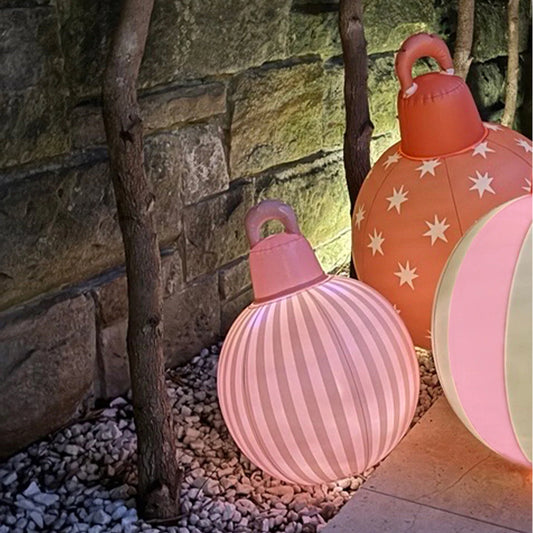 Light Up Christmas Baubles - Red