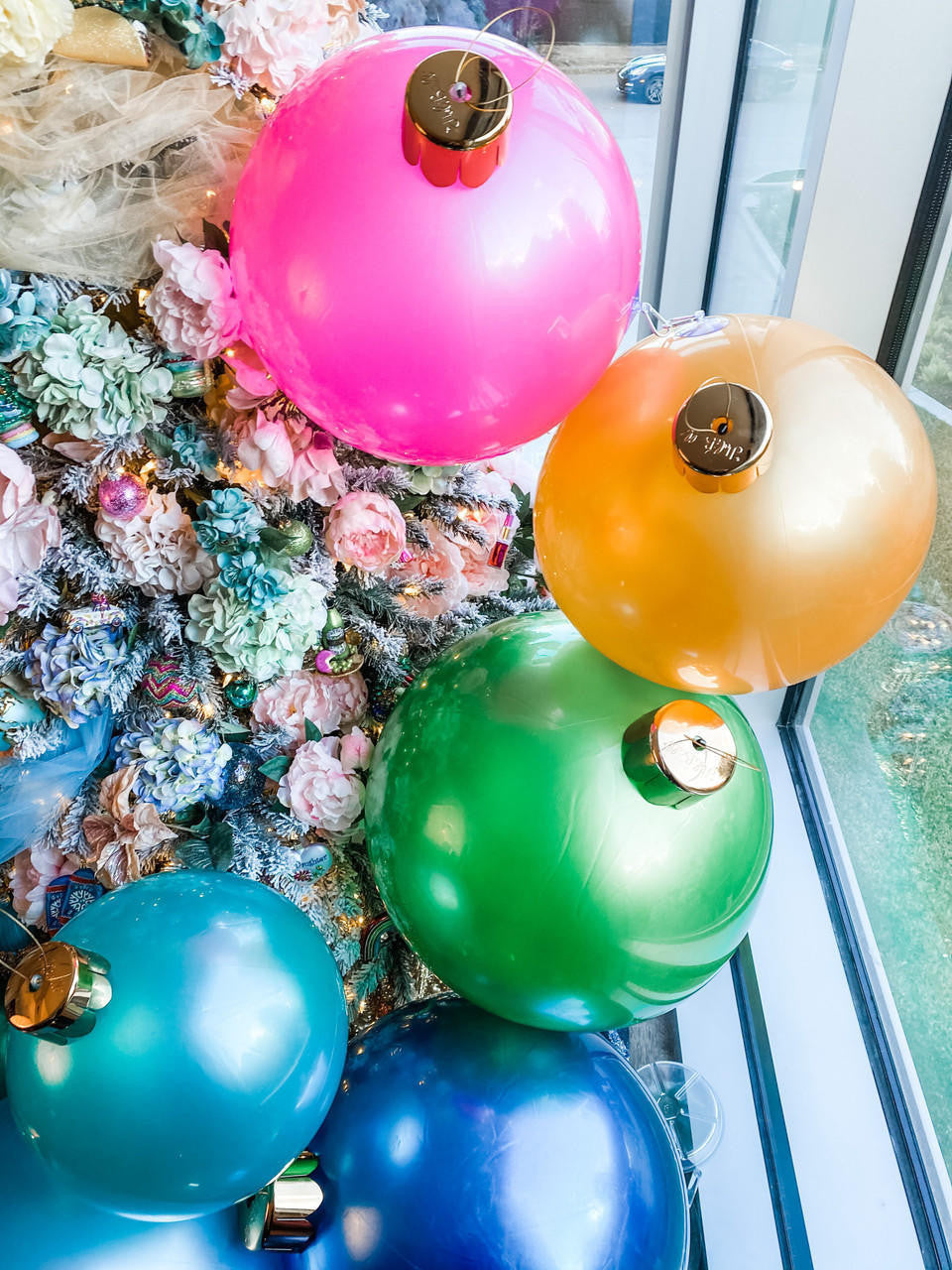 Marigold Holiball - 30"
