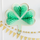 Hanging Shamrock Honeycomb