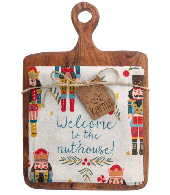 Holiday Cutting Board w/ Tea Towel - Nutcracker