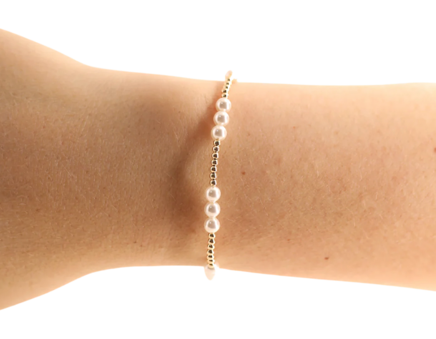 ILY Pearl Bracelet in Gold