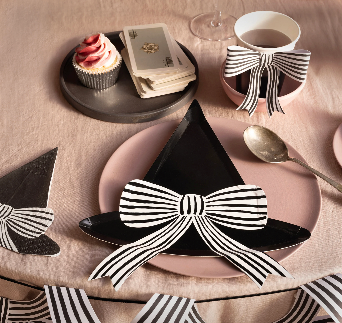 Black Witch Hat Diecut Plates w/ Bow
