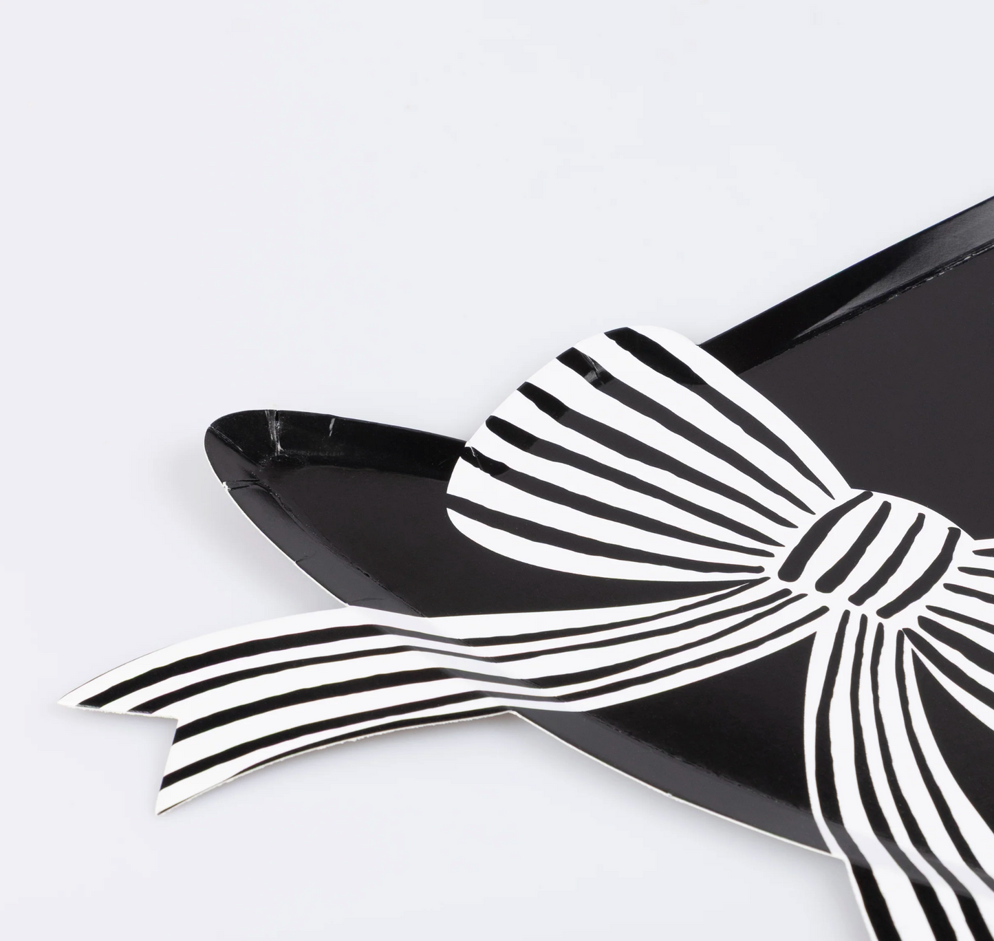 Black Witch Hat Diecut Plates w/ Bow