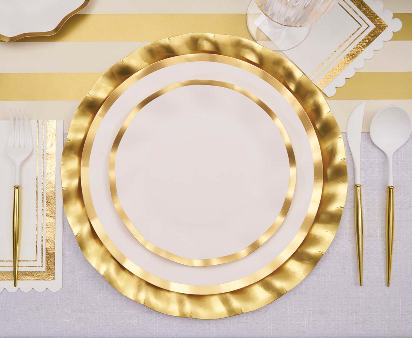 Wavy Dinner Plates - Every Day White