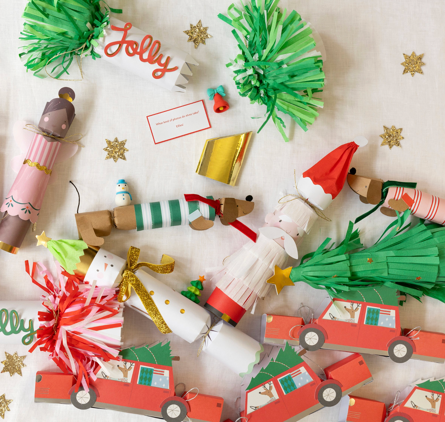 Jolly Holly Fringe Crackers