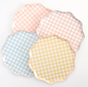 Gingham Dinner Plates